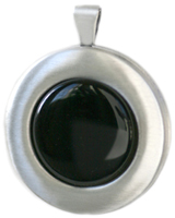 18mm onyx stone in round locket